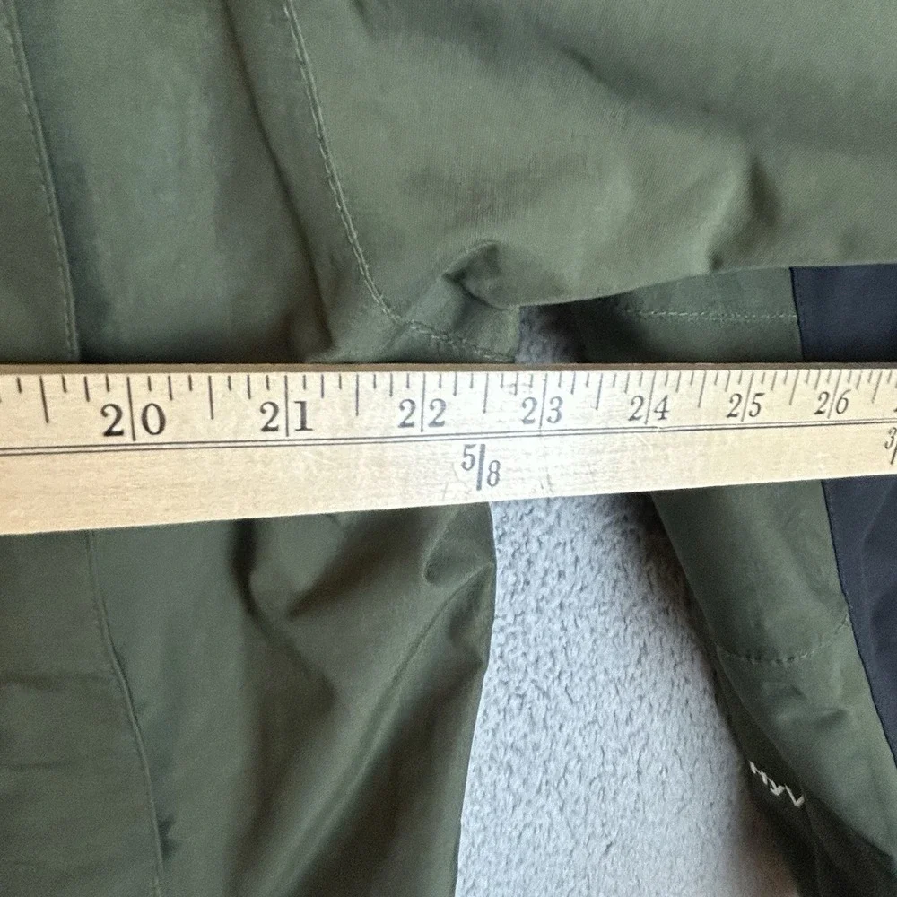 VINTAGE NORTH FACE MEN'S Hyvent Mountain JACKET Size Medium GREEN & BLACk